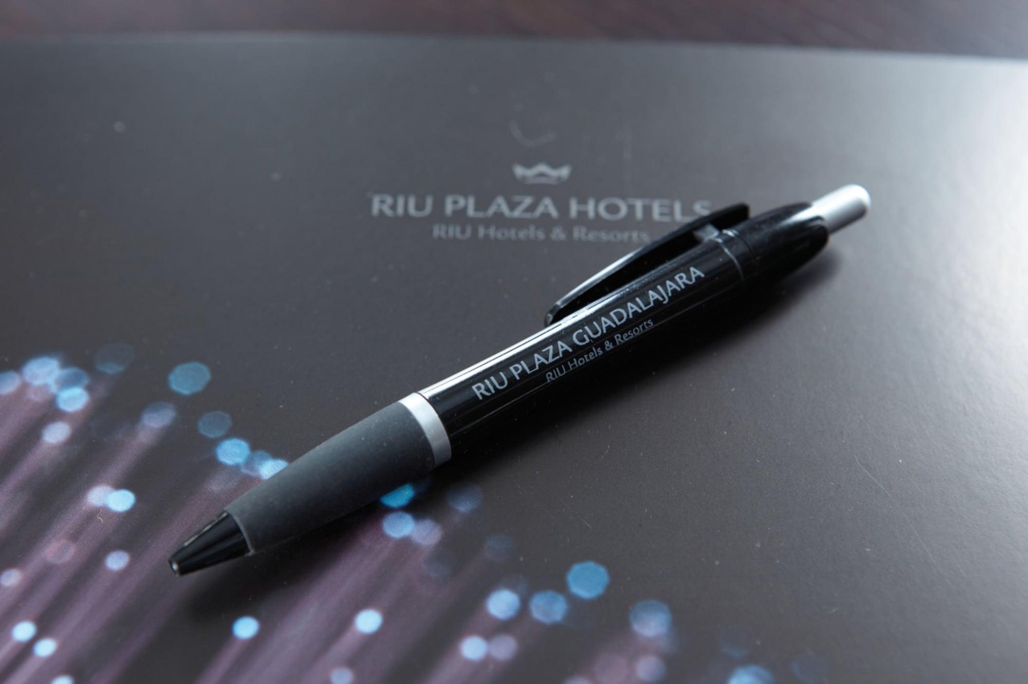 Riu Plaza Guadalajara Hotell Exteriör bild