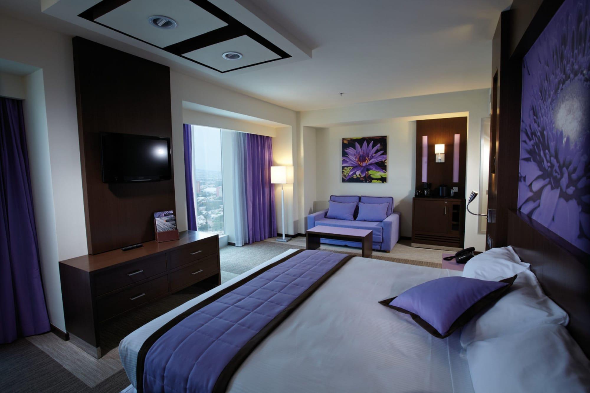 Riu Plaza Guadalajara Hotell Exteriör bild