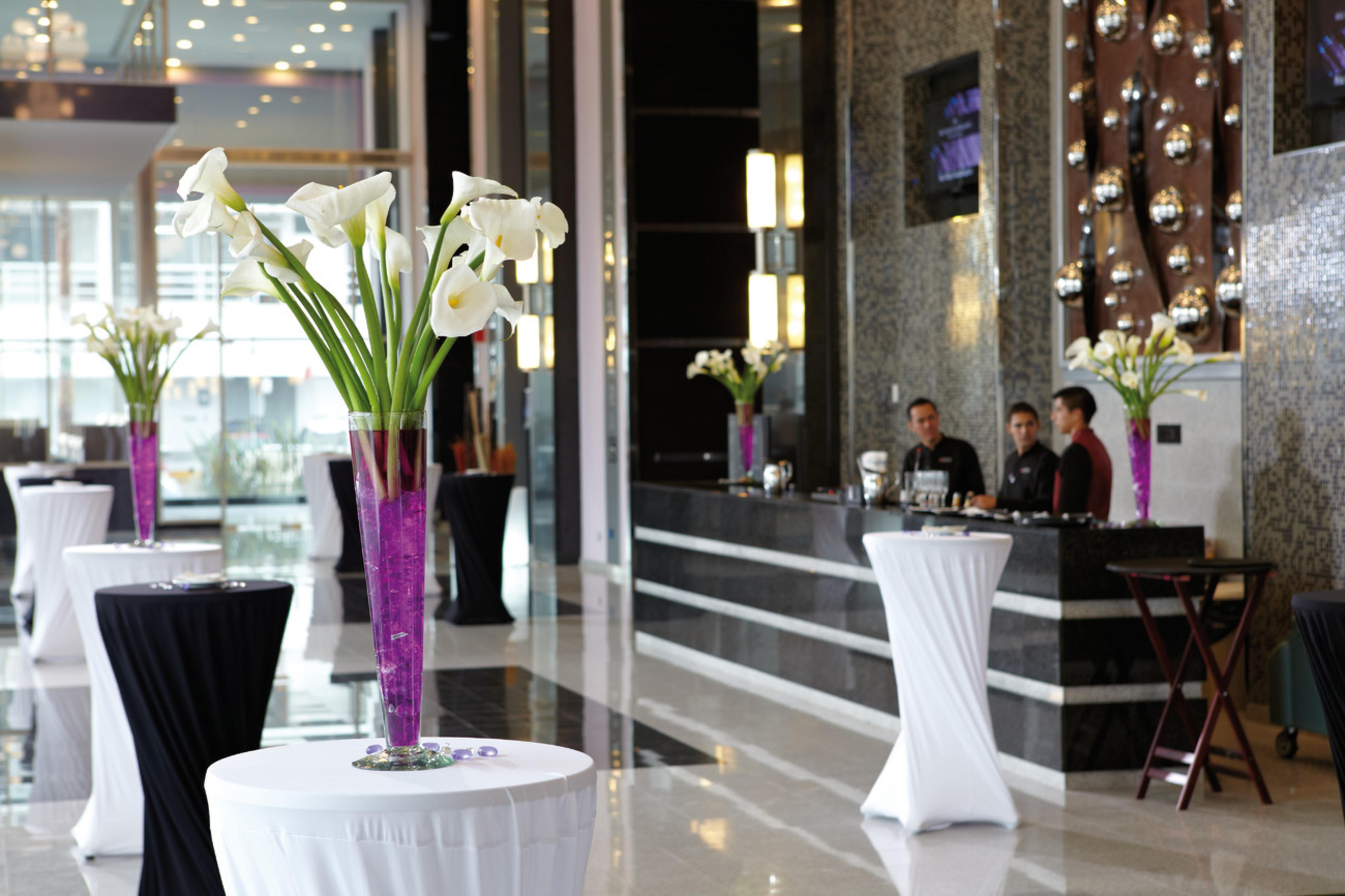 Riu Plaza Guadalajara Hotell Exteriör bild