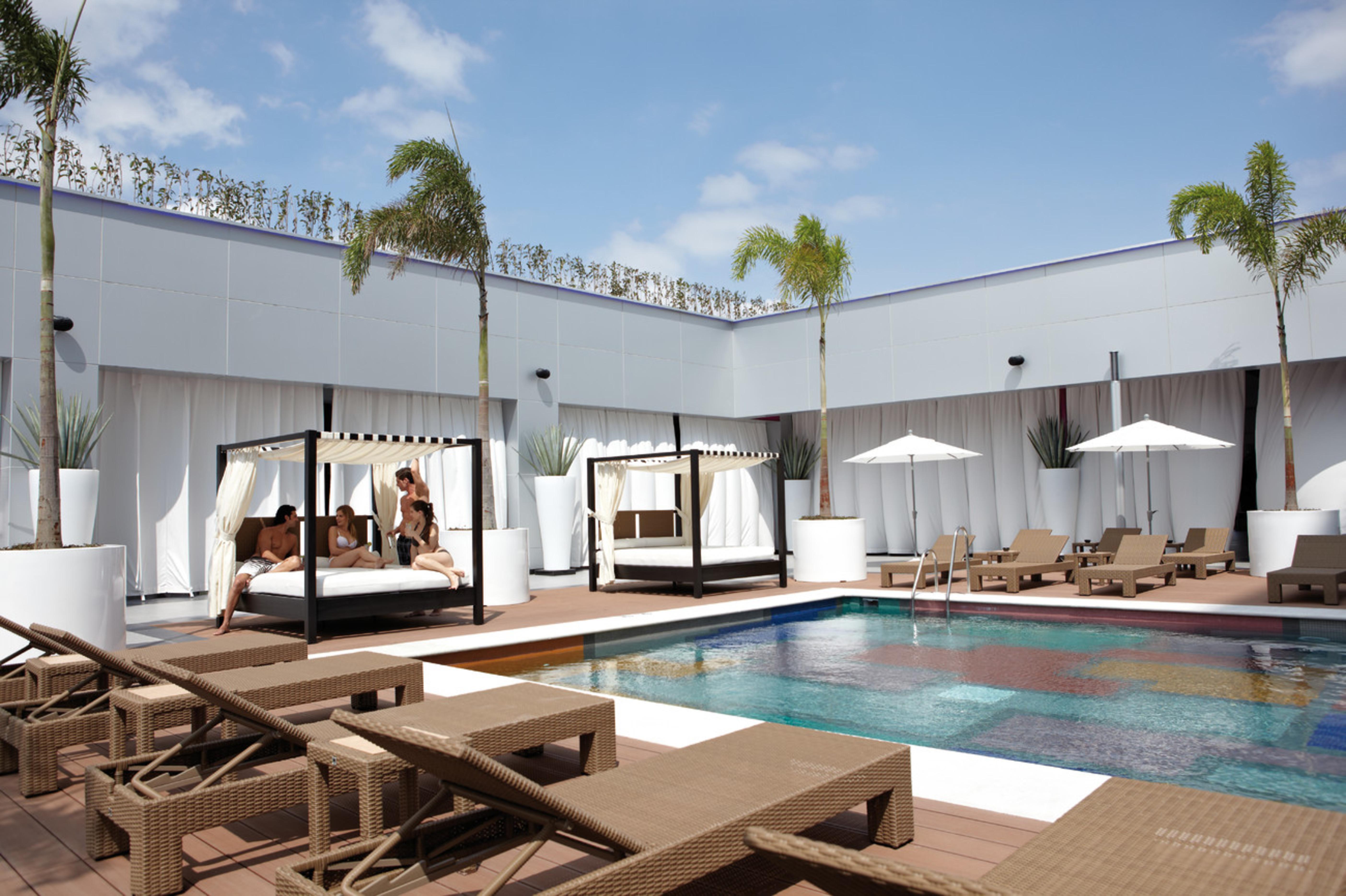 Riu Plaza Guadalajara Hotell Exteriör bild