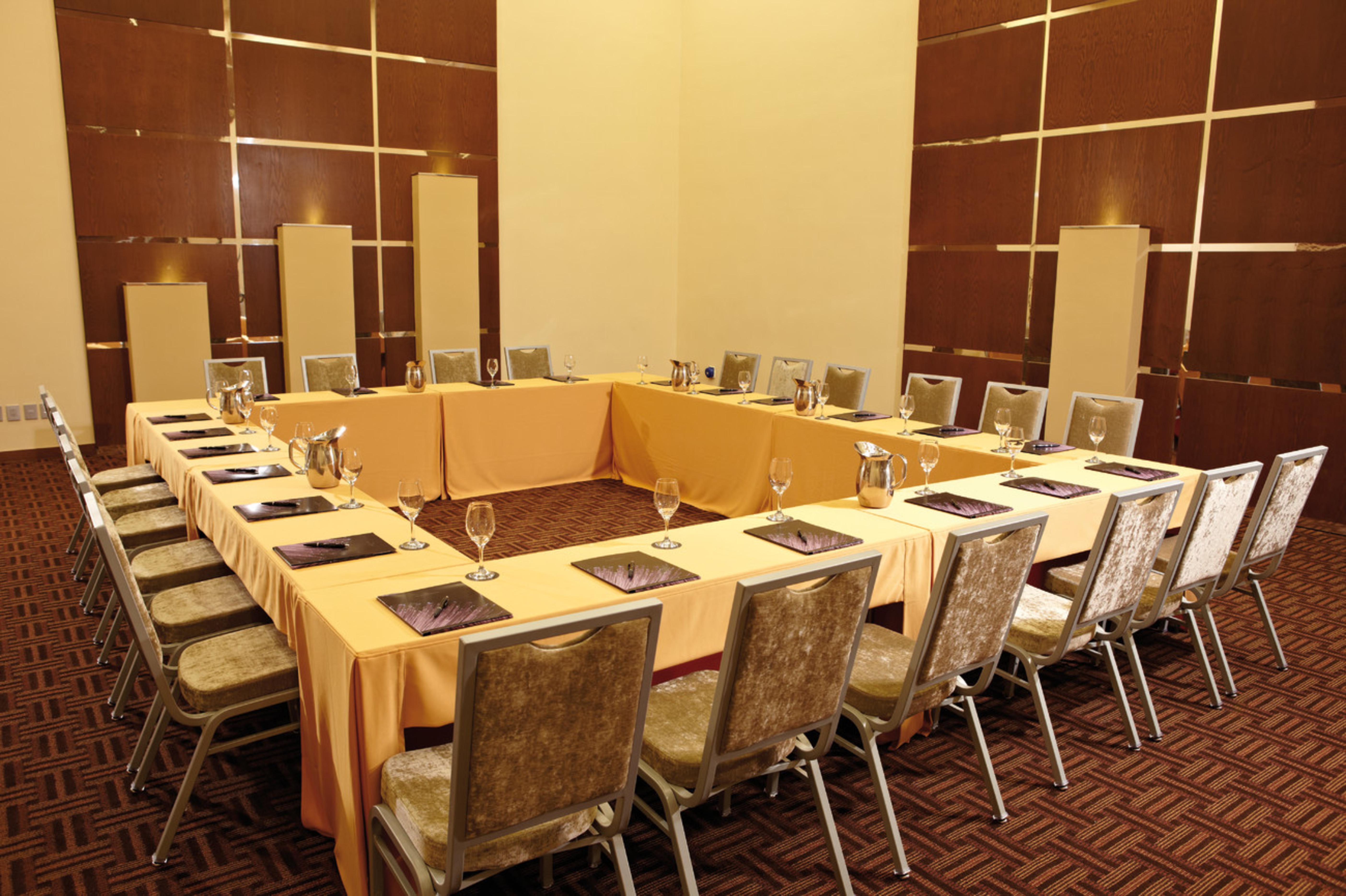 Riu Plaza Guadalajara Hotell Exteriör bild