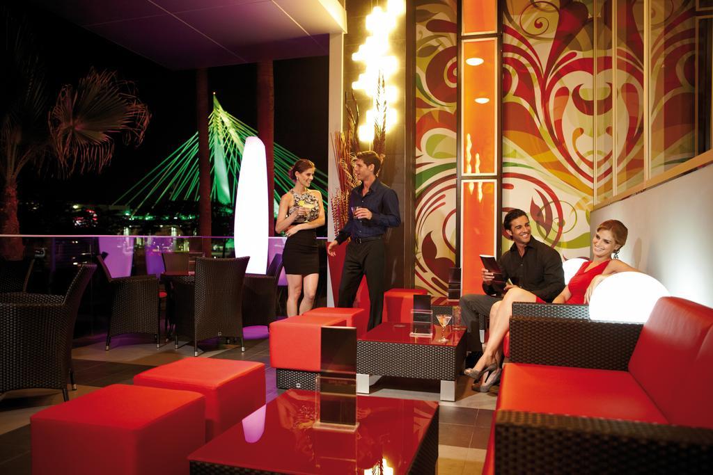 Riu Plaza Guadalajara Hotell Exteriör bild