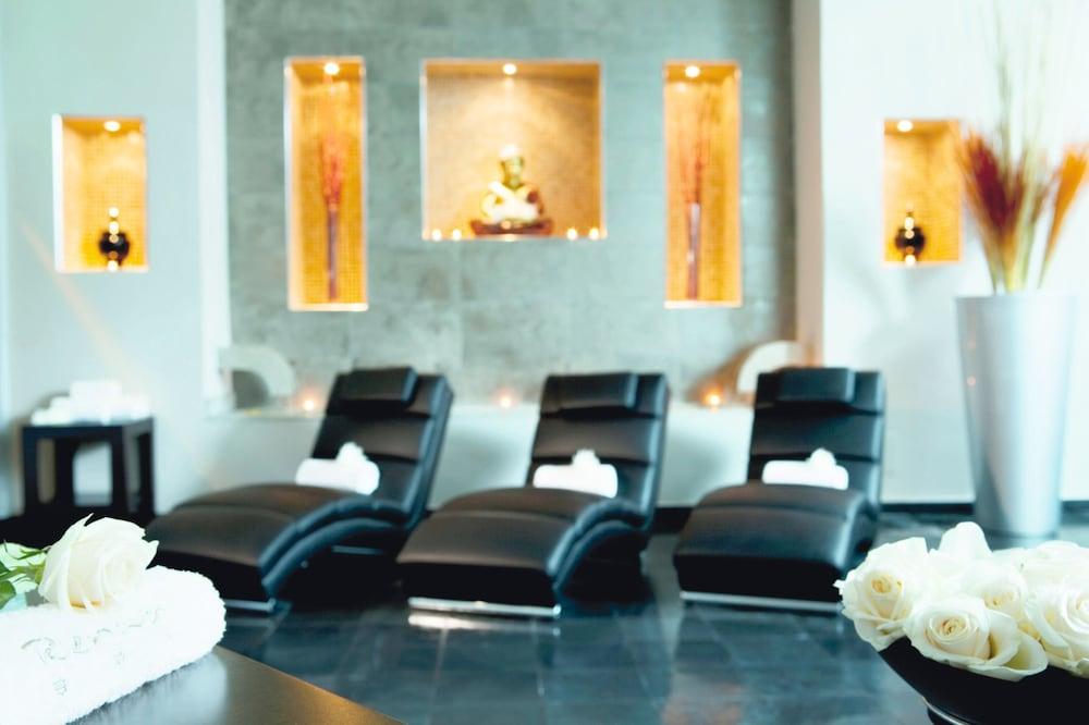 Riu Plaza Guadalajara Hotell Exteriör bild